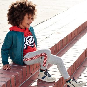 Achat Pantalon de sport garçon à bandes côtés rayées gris clair chiné pas cher en promo