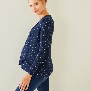 Achat T-shirt grossesse et allaitement pans croisés marine fleurs pas cher en promo