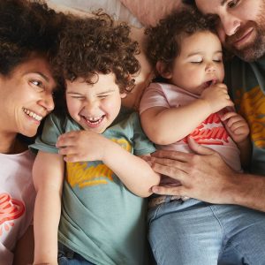 Achat Tee-shirt enfant Family team collection capsule vertbaudet et Studio Jonesie en coton bio vert glacier pas cher en promo